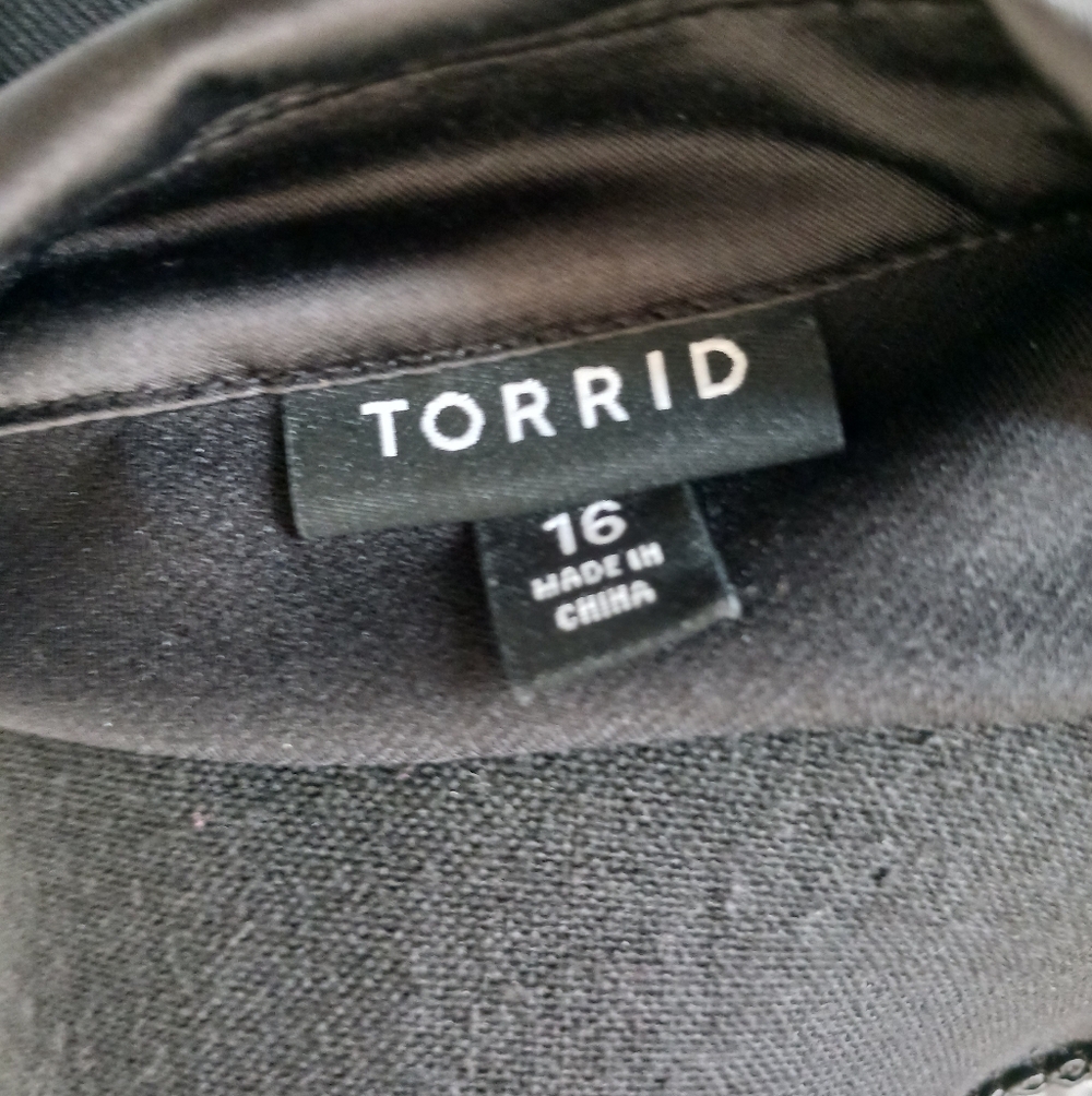 Torrid Black Wrap Tuxedo Skater Dress Size 16 EUC - Picture 8 of 9